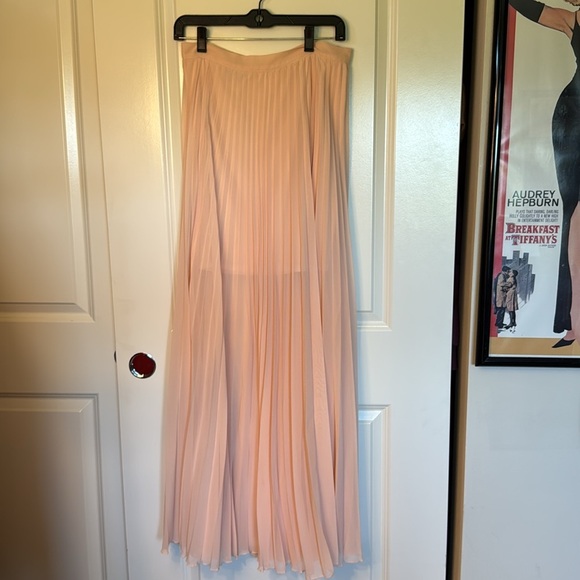 Bebe Soft Pink Pocket Pleated Maxi Skirt Small - Picture 3 of 11